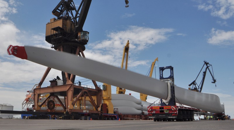 arribo de aspas para molinos de vientos energias renovables
