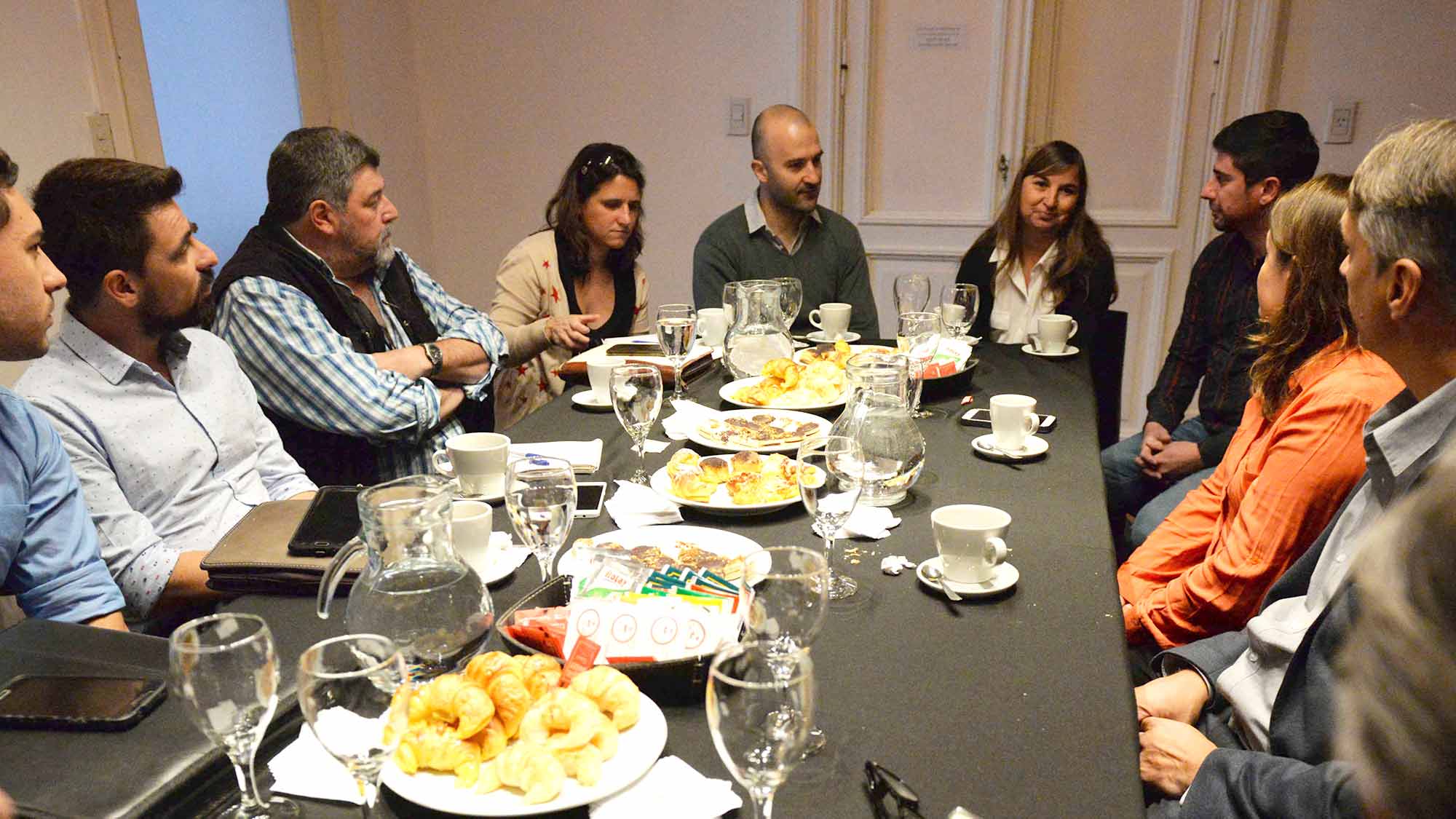 reunion-en-gobierno3