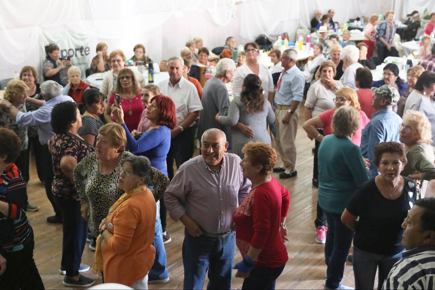 adultos mayores encuentro copia