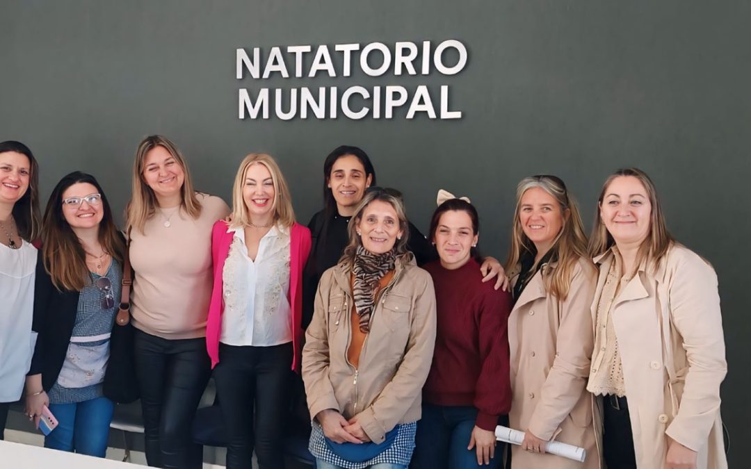 Proyecto acuático: Villarino avanza con un programa estudiantil en el primer Natatorio climatizado del distrito