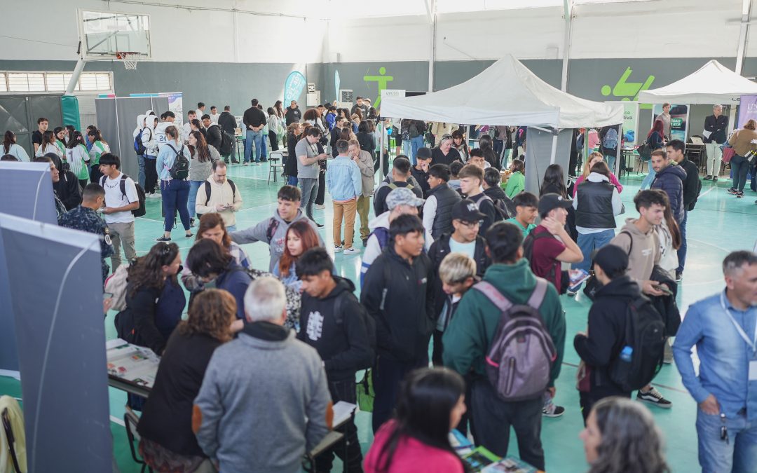 Con la presencia de más de 250 estudiantes, pasó la primera Muestra de Carreras en Villarino
