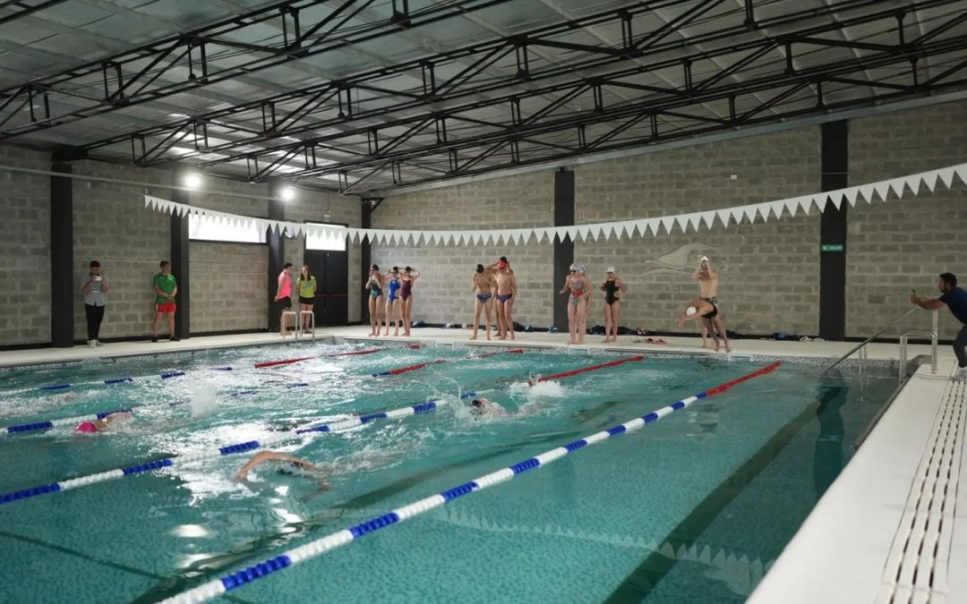 Un logro histórico para Villarino: se inauguró el primer Natatorio Climatizado Municipal